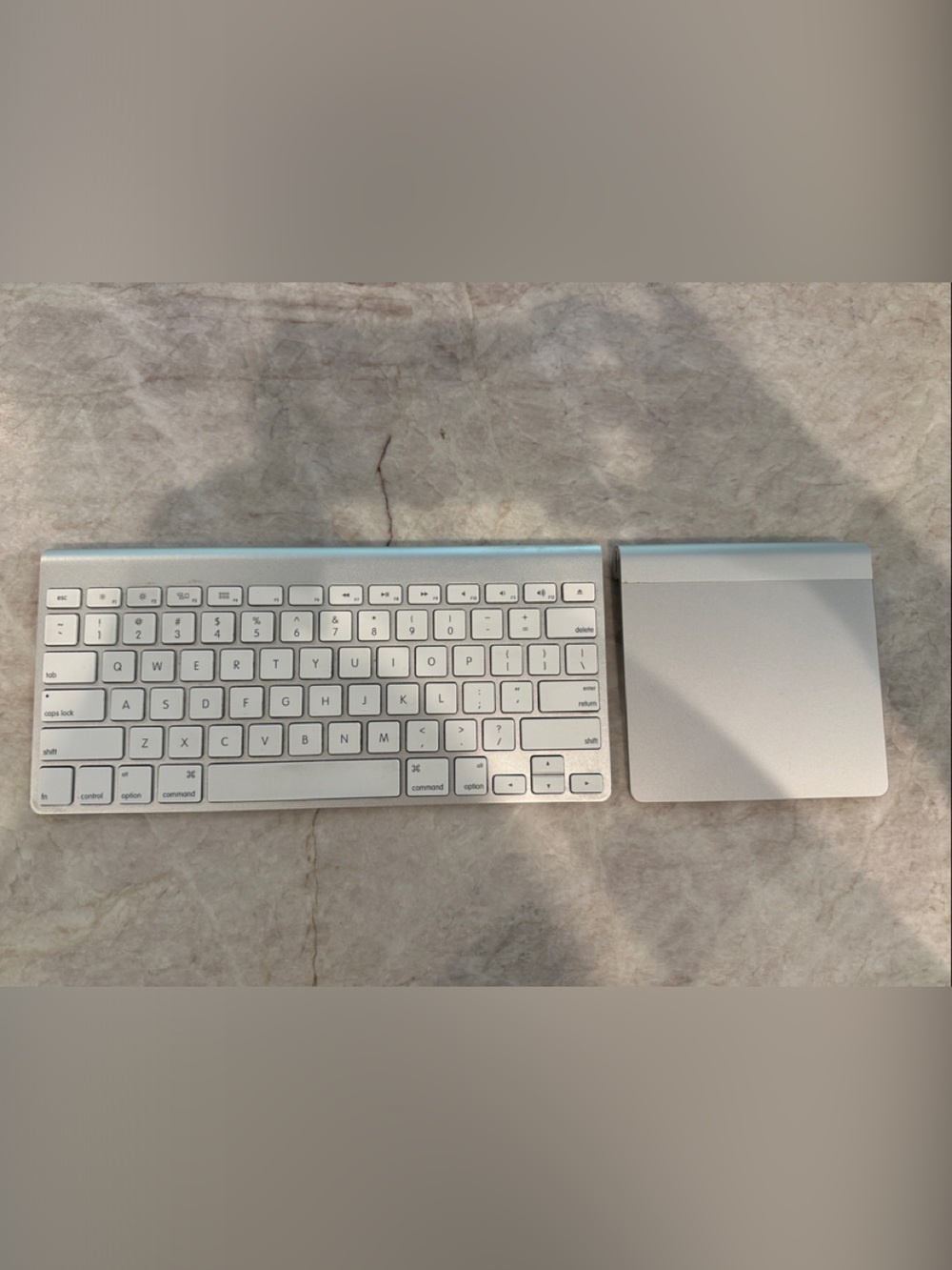 Apple Wireless Keyboard with Magic Trackpad